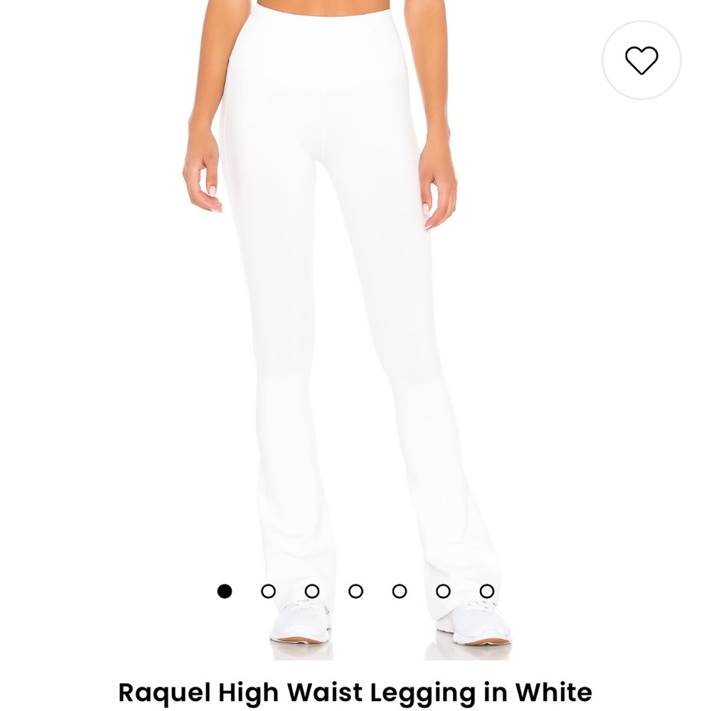 White racquel splits 59 flare legging EUC